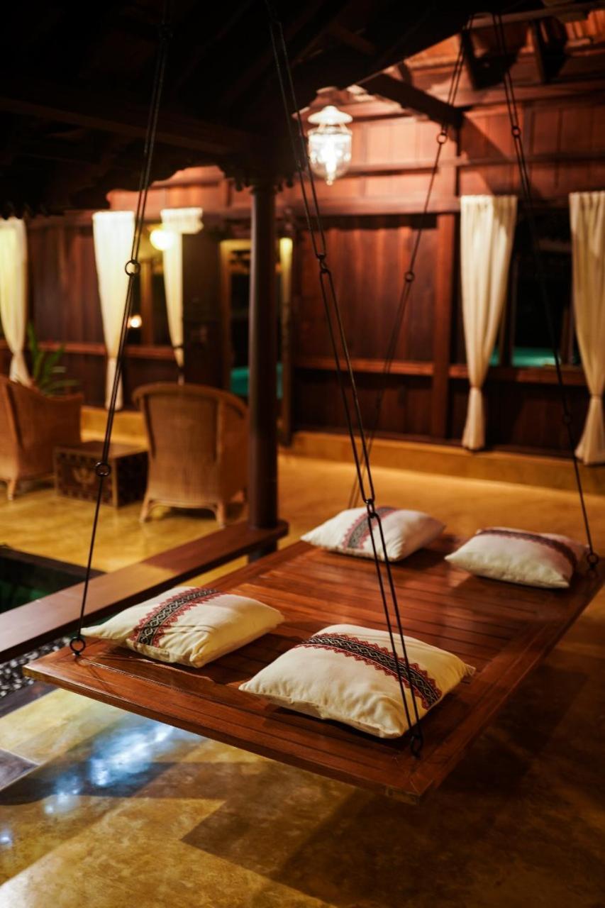 Lakeshore Villa アーラップーザ県 エクステリア 写真