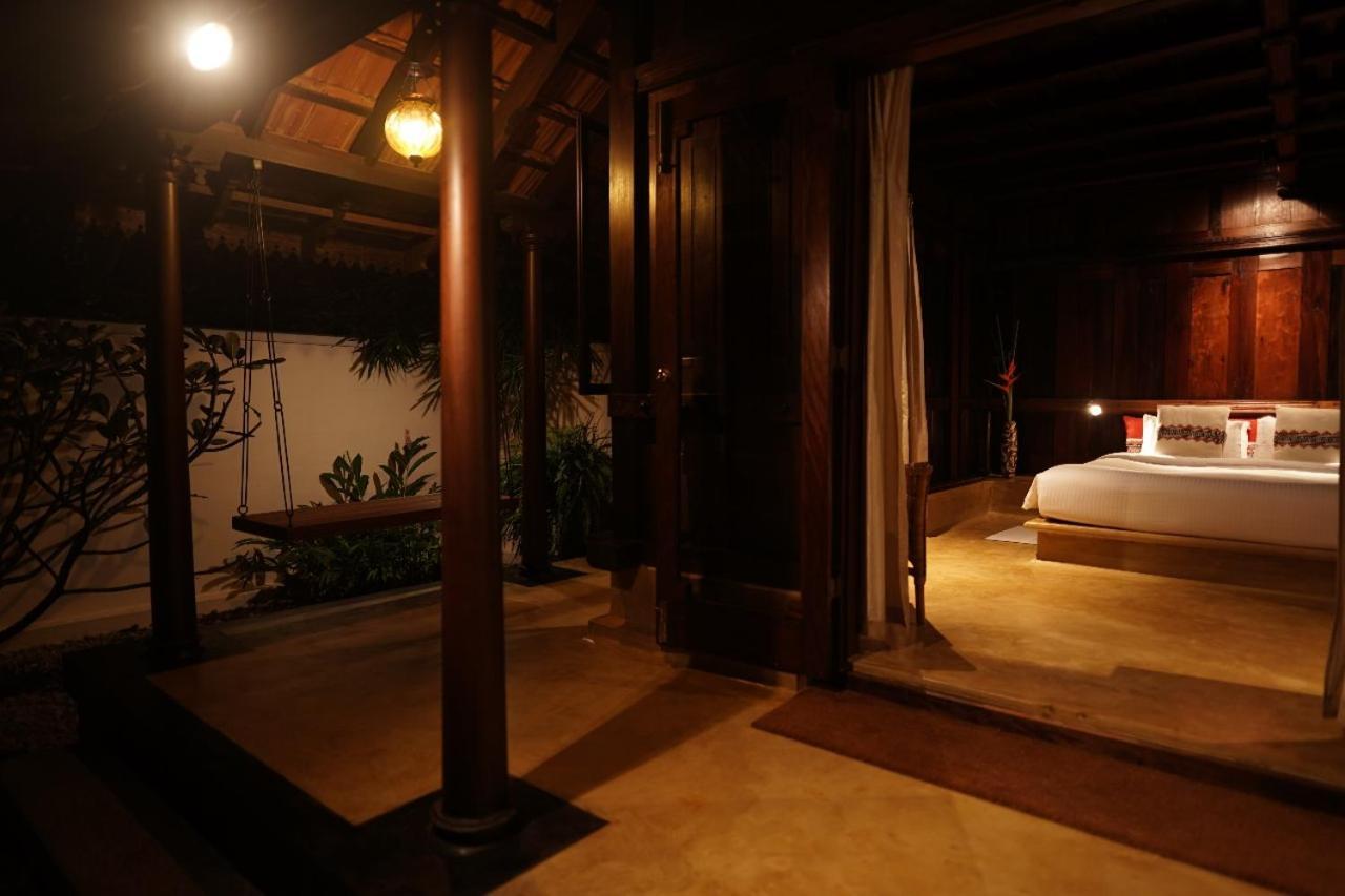 Lakeshore Villa アーラップーザ県 エクステリア 写真